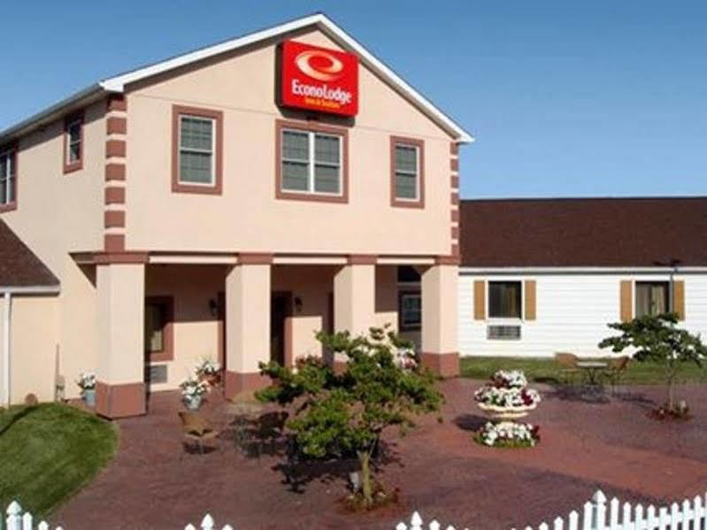 Econo Lodge Inn & Suites Denver Exterior photo